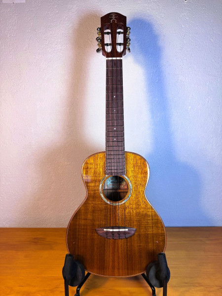 AKK2 Hawaiian Koa Konzert
